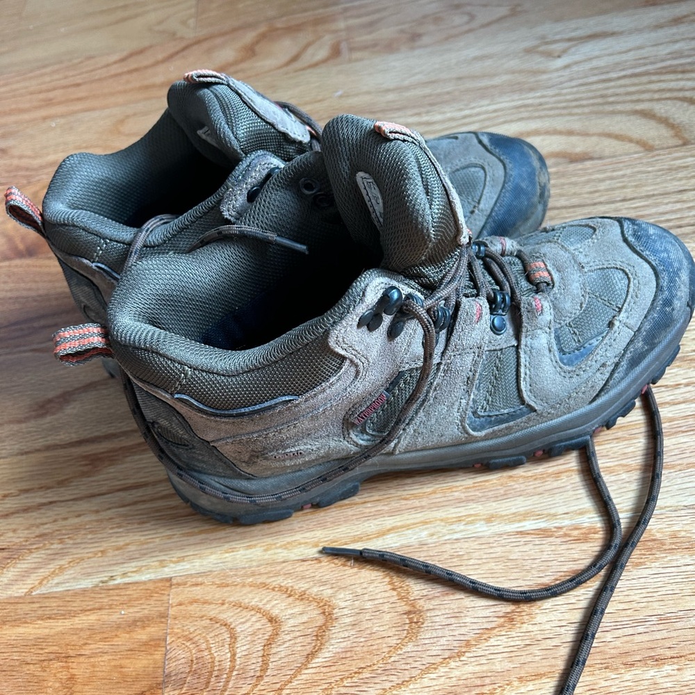 Hi-Tec Brown Hiking Boots